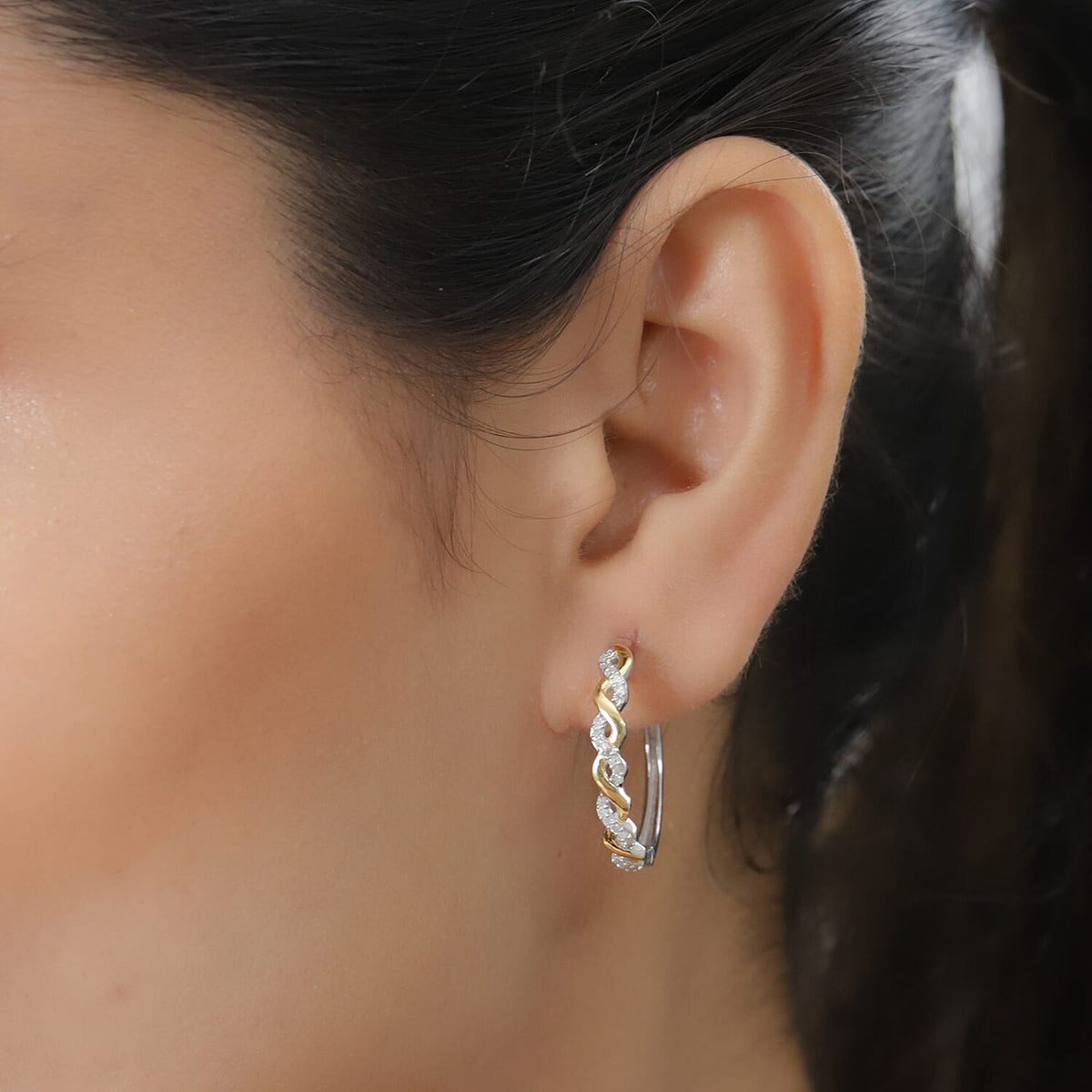 0.25 Carat Diamond Twisted Hoop Earrings in Two Tone Plated Sterling Silver 4.24 Grams 3326224 2