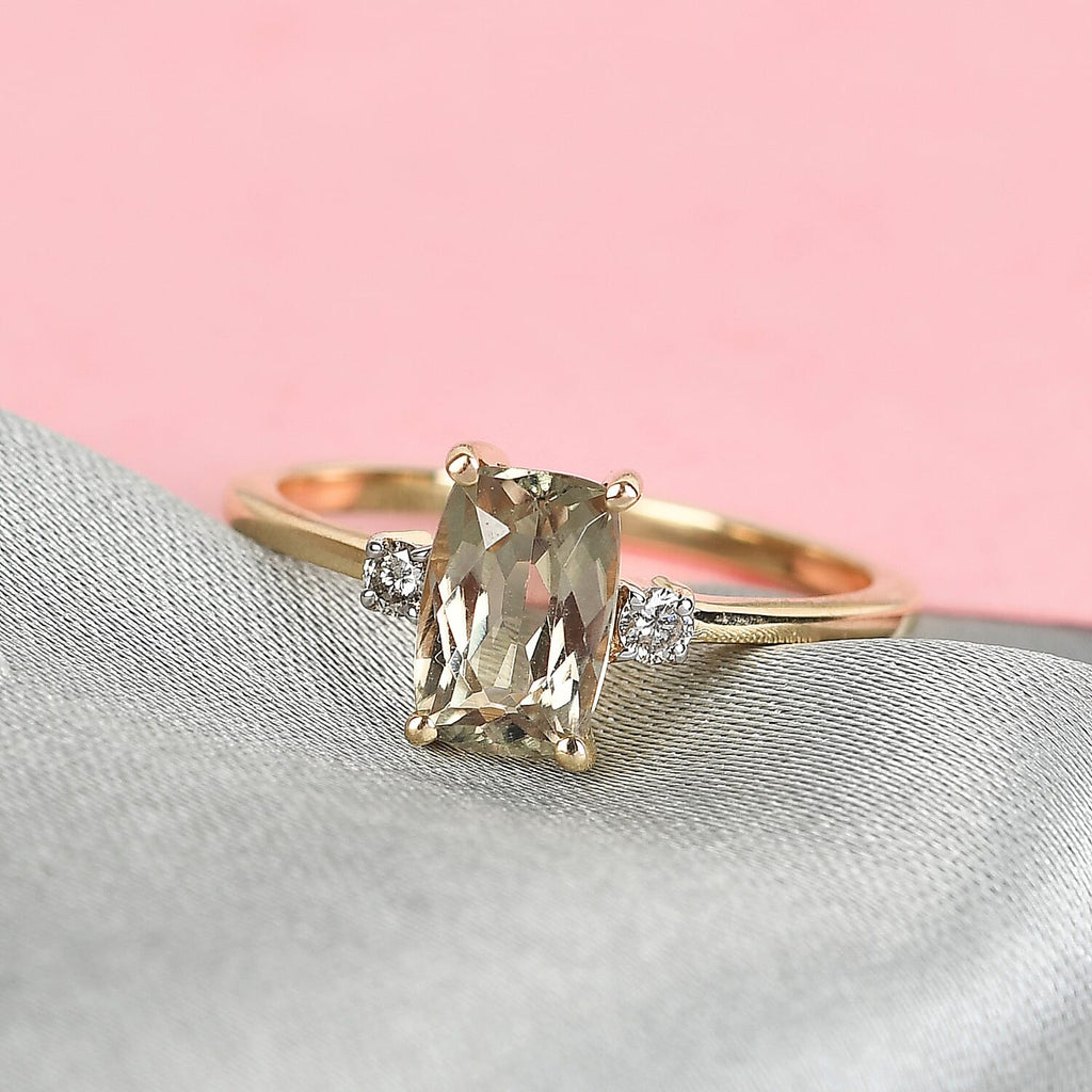 9K Yellow Gold Turkizite and Diamond Ring 1.07 Ct.