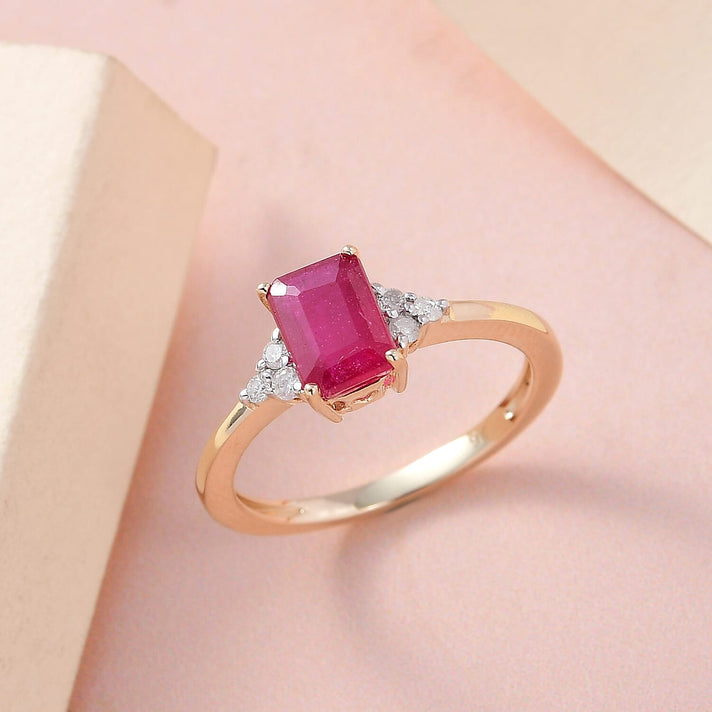 1.1 Ct. African Ruby and White Diamond Ring in 9K Yellow Gold 3828884 2