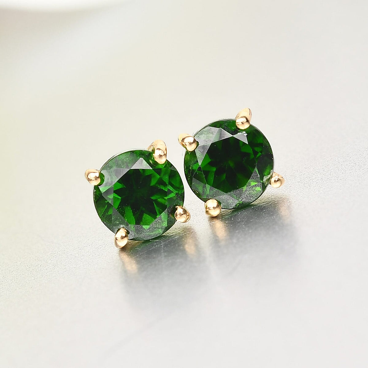 1.14 Carat Chrome Diopside Stud Earrings in Plated Sterling Silver V32637999 2
