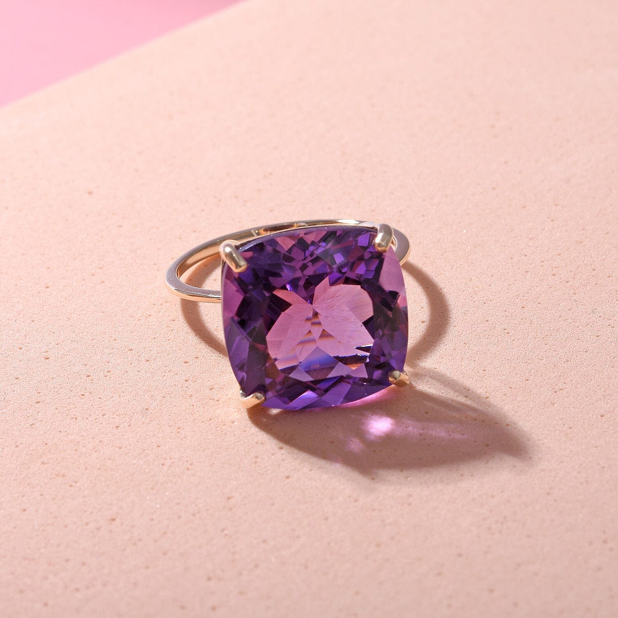 10 Ct AAA Lusaka Amethyst Ring in 9K Yellow Gold 7210352 1