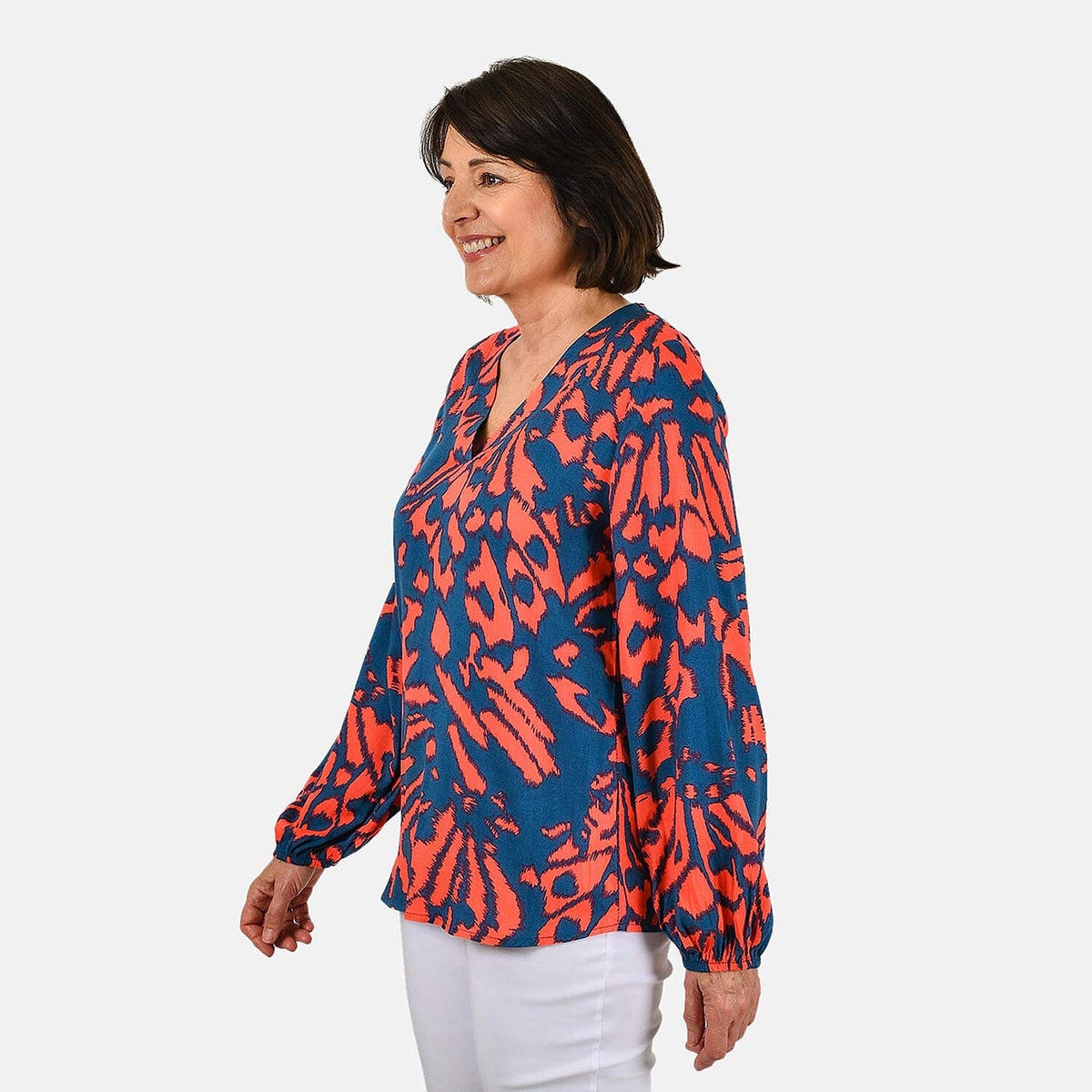 Tamsy Long Sleeves Abstract Top 7505929 2
