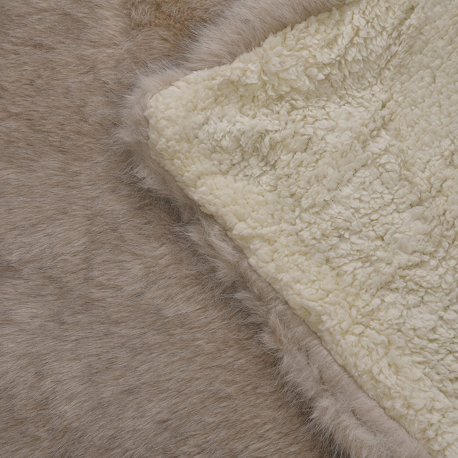 1000 gsm Plush Sherpa Blanket 7786939 5