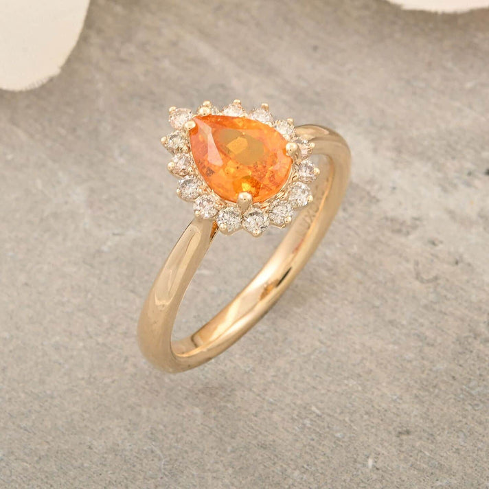 Certified &amp; Appraised LUXORO 1.37 Ct. AAA Fanta Garnet, Diamond Halo Ring in 10K Yellow Gold 7958241 2