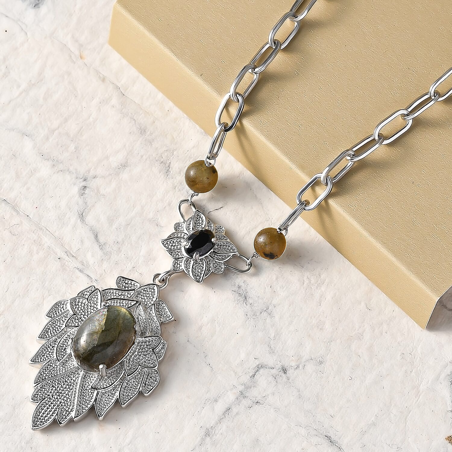 13.50 Ct. Labradorite, Black Spinel Necklace Size 18 in Silver Tone 9030688 2
