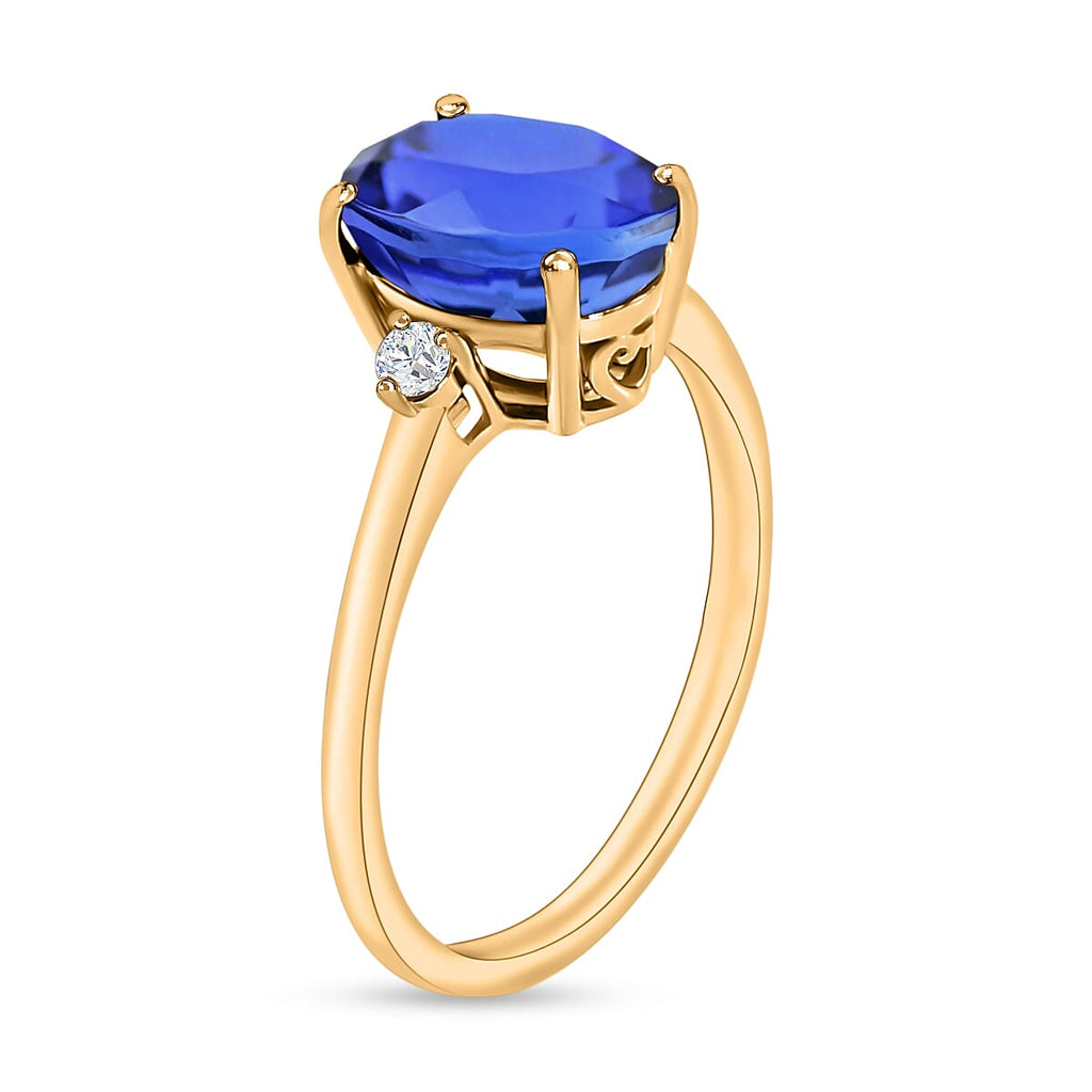 14K Yellow Gold  AA   Tanzanite ,  White Diamond  I1-I2 Main Stone With Side Stone Ring 2.10 ct,  Gold Wt. 4 Gms  2.100  Ct.