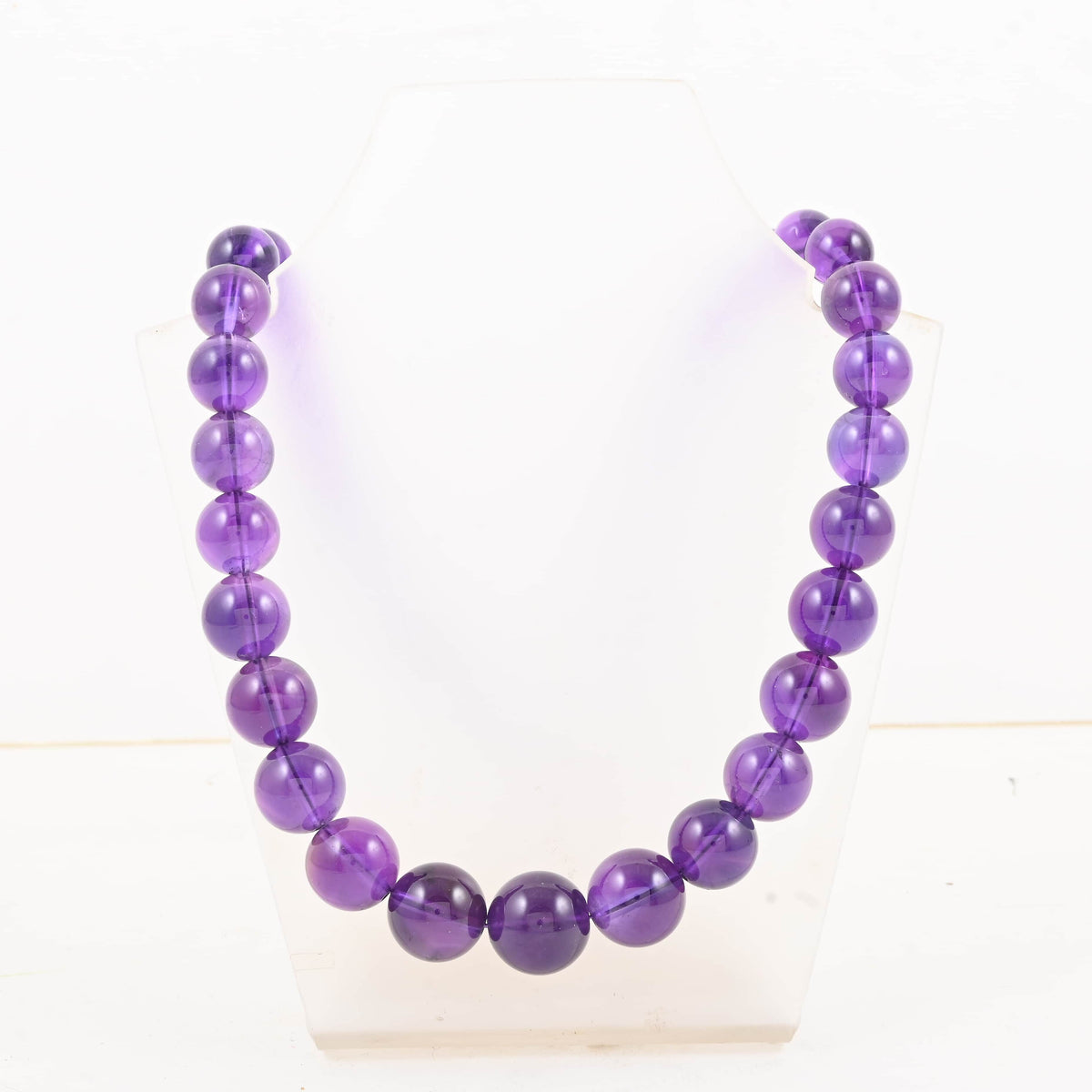 Certified &amp; Appraised 275 Ct. AAA African Amethyst Graduated Bead Necklace (Size - 18) with Lobster Clasp in 14K Yellow Gold 7690018 6
