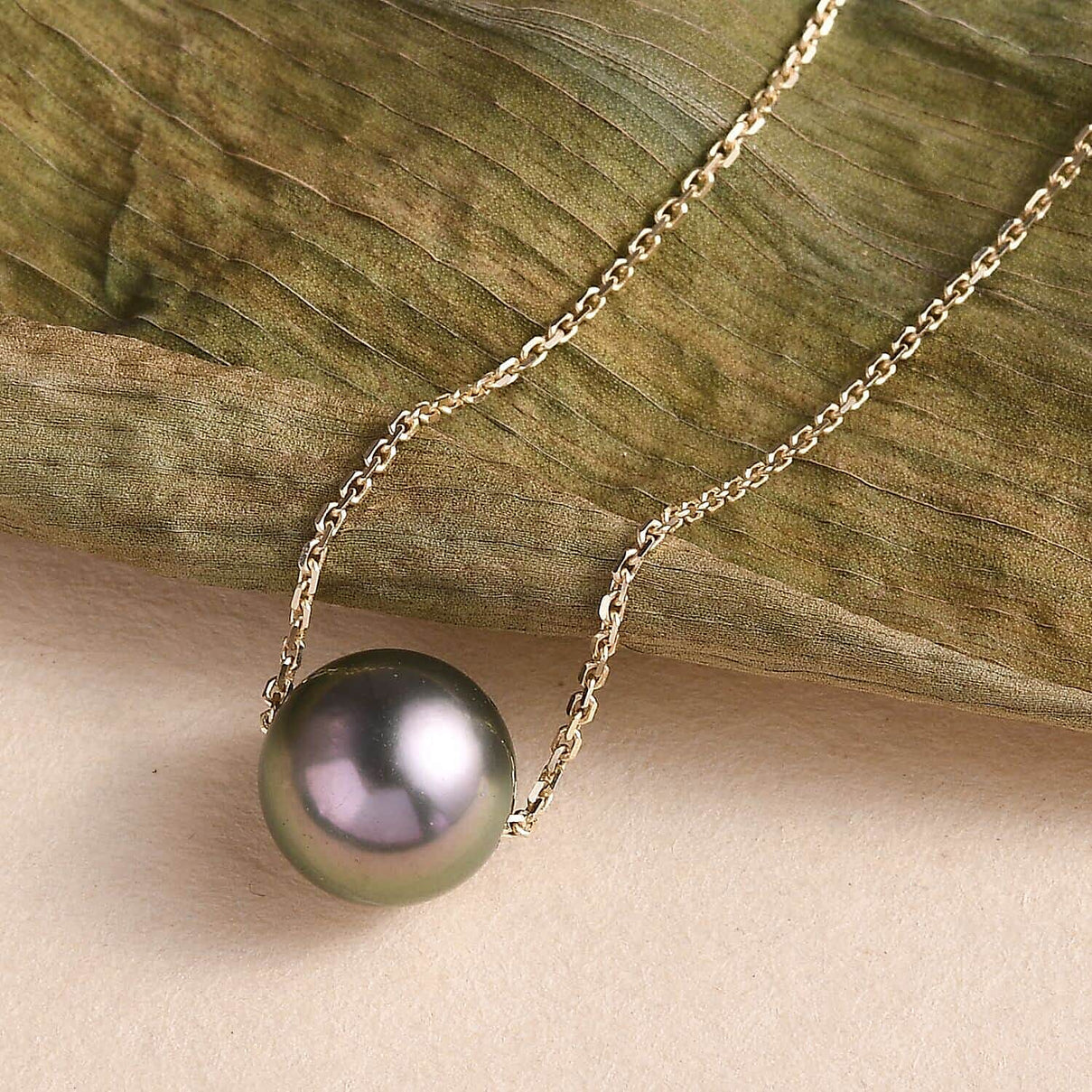 14K Yellow Gold AGI Certified AAA Tahiti Pearl Pendant with Chain (Size 18) 5.80 Ct. 7893822 2