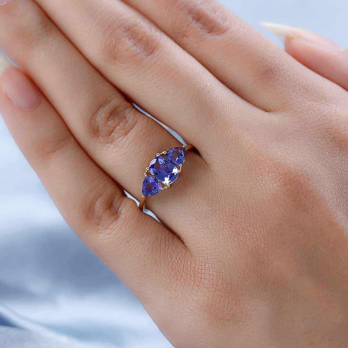 Closeout Deal - 14K Yellow Gold Premium Tanzanite Ring 1.70 Ct. 7549901 2