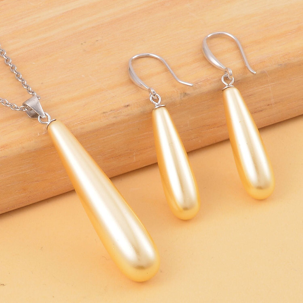 2 Piece Set - Golden Shell Pear Drop Earring with Hook & Necklace (Size - 20) in Silver Tone 30.00 Ct.