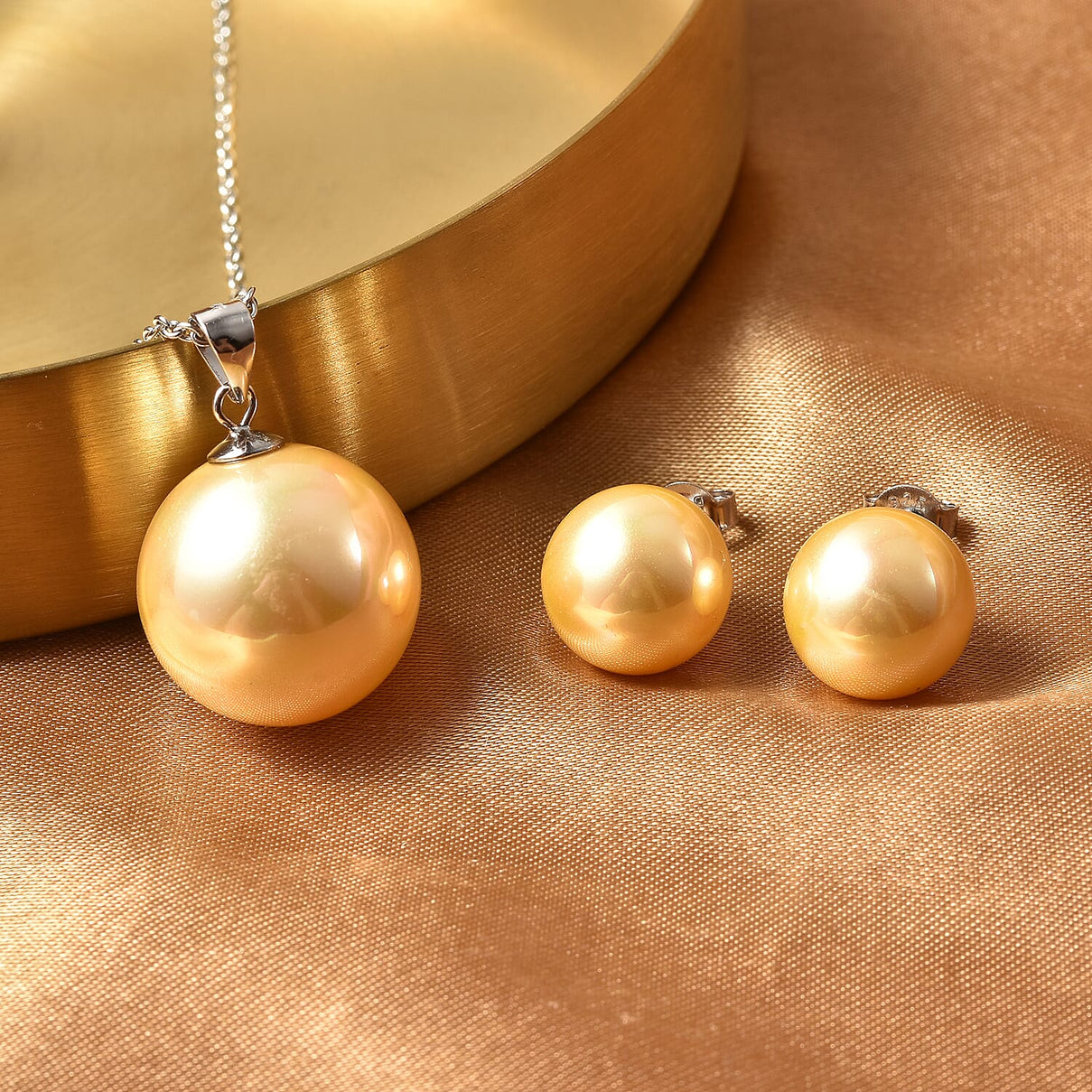 2 Piece Set - Golden Shell Pearl Pendant with Chain Size 20 and Earrings in Silver Tone 4047995 1