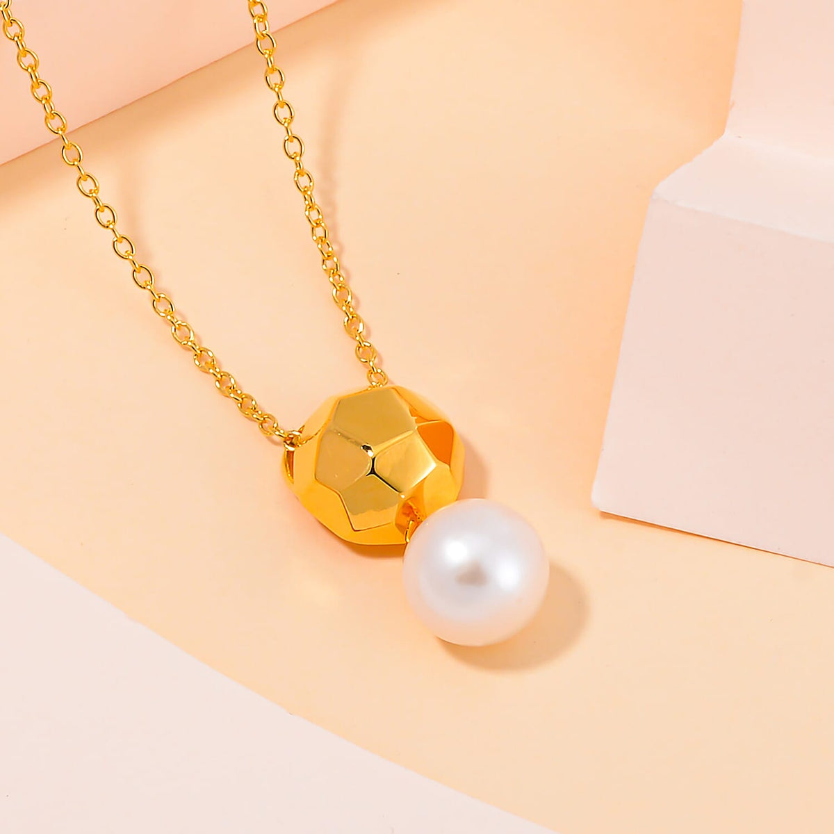 White Edison Pearl Diamond-Cut Pendant in 18K Yellow Gold Vermeil Plated Sterling Silver 8.84 Ct. 4280056 1