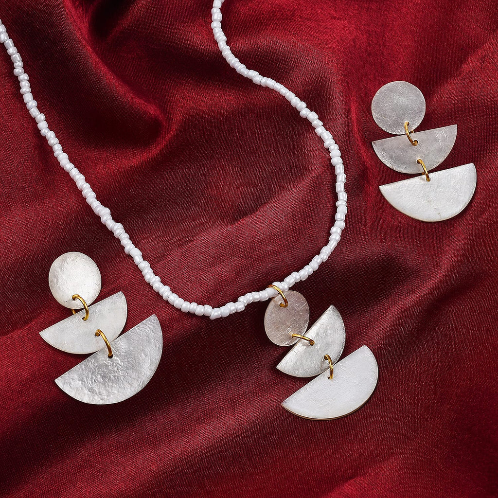 2 Piece Set - White Shell Pearl Pendant with Necklace (Size 22) and Earrings (With Push Back) in Yellow Tone