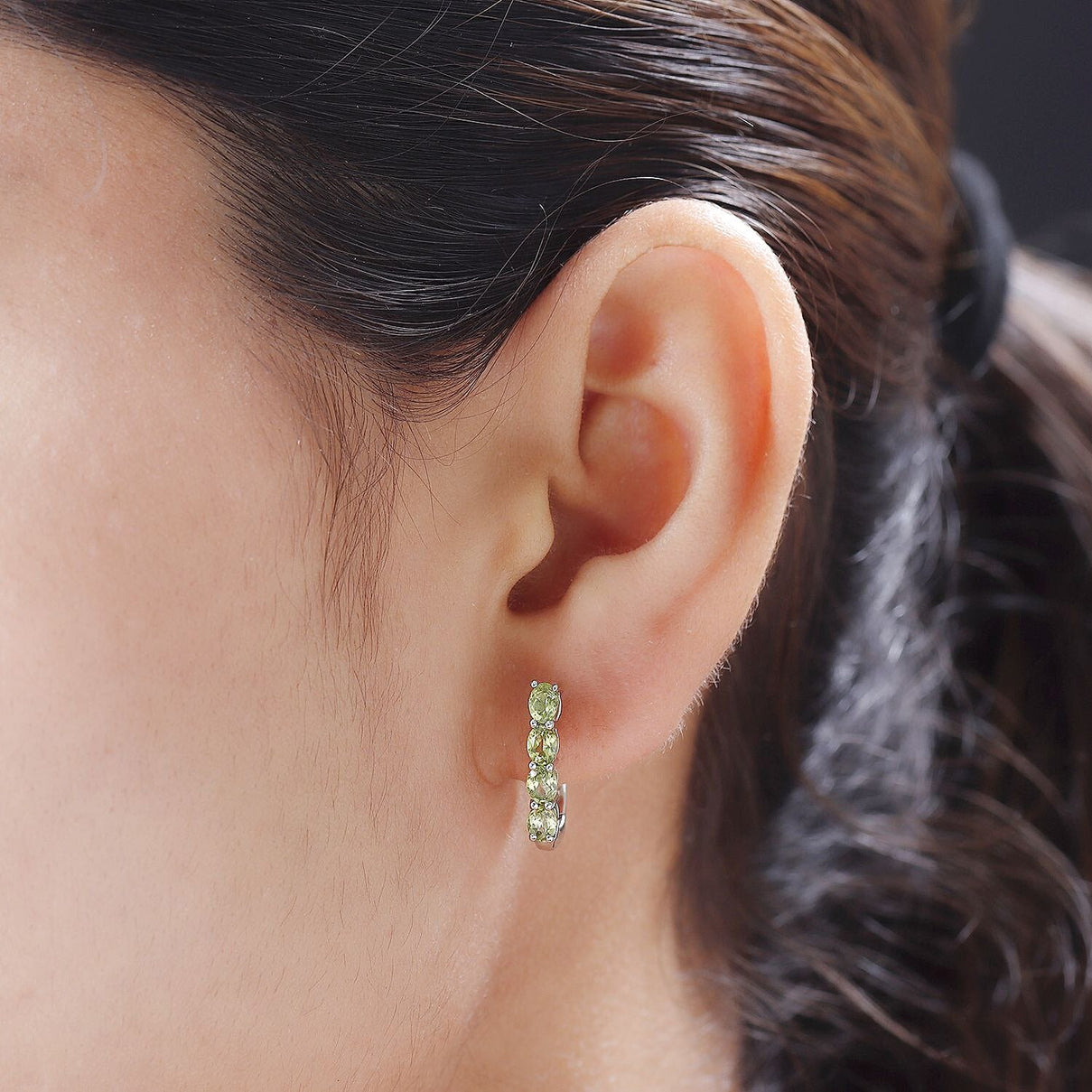 Hebei Peridot August Birthstone Hoop Earrings and Tree of Life Pendant With Chain (Size 20) in Platinum Plated Sterling Silver 221235734 3