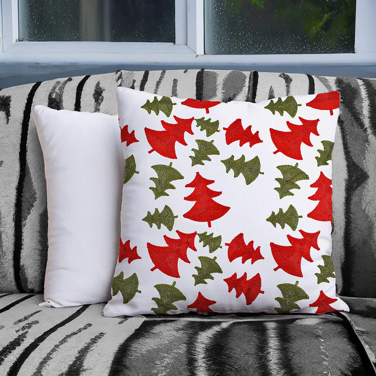 Christmas Decoration - Set of 4 Cotton (100%) Towel Embroidery Soft Cushion Cover with Christmas Tree &amp; Stocking Pattern (45x45cm) 221279198 3