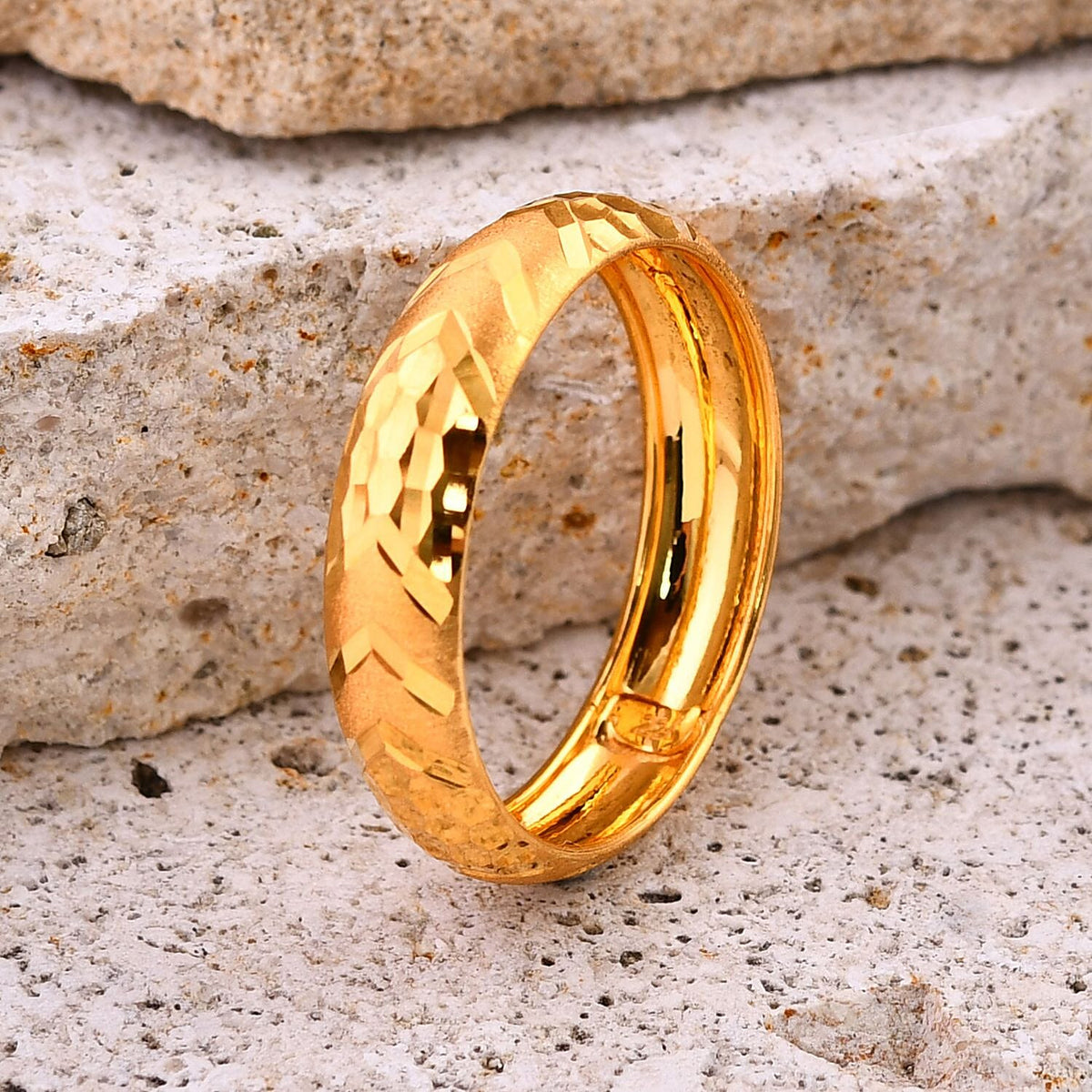 JCK Vegas Deal - 22K (91.6% Purity) Yellow Gold Diamond-Cut Band Ring 7748126 1