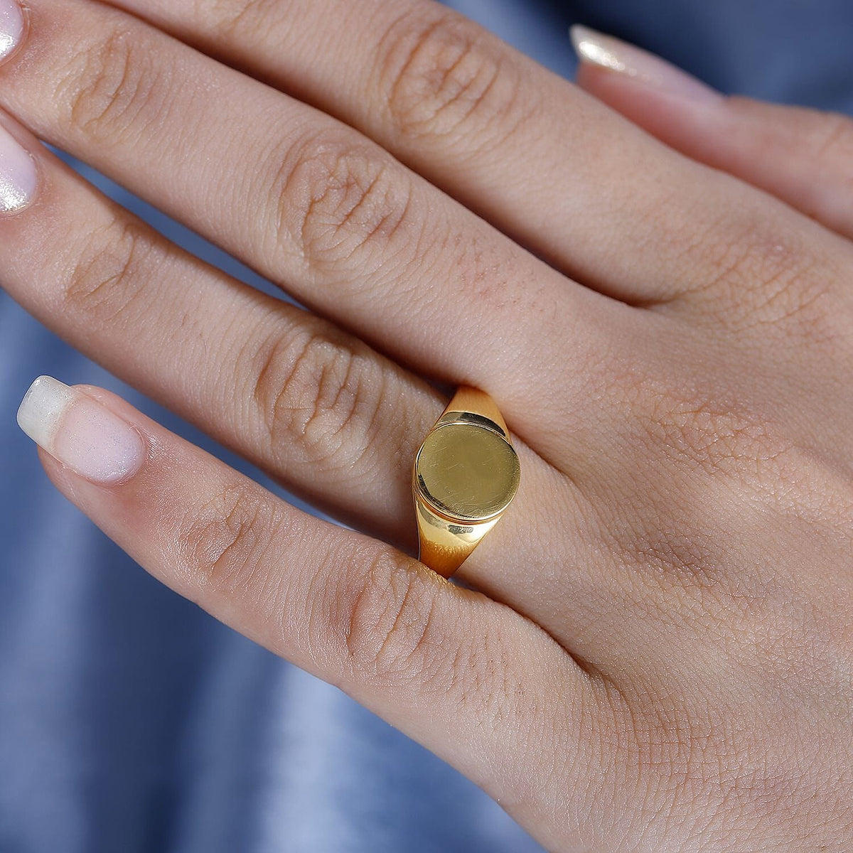 JCK Vegas Mega Closeout - 22K Yellow Gold Signet Ring (91.6% Gold Purity) 7852342 2