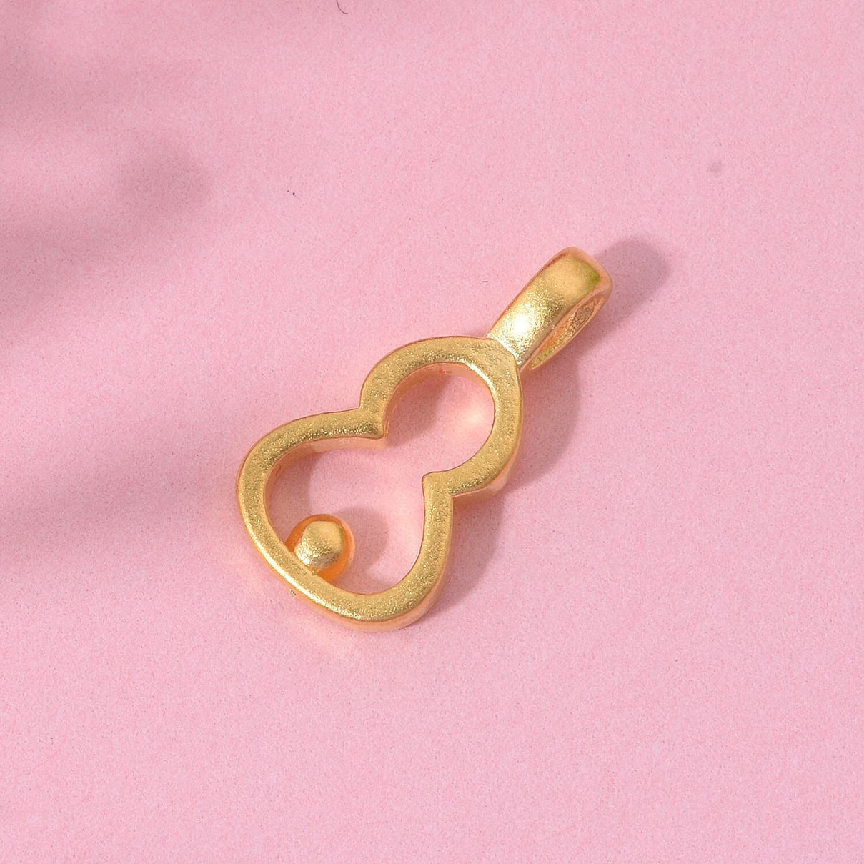 24K Yellow Gold Calabash Pendant 8114598 1
