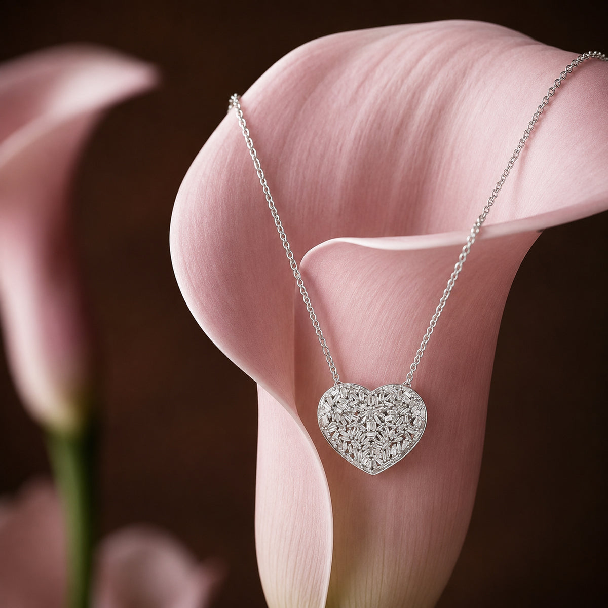 GP 1.02 Ct Diamond and Blue Sapphire Heart Cluster Pendant with Chain in Platinum Plated Silver 2887785 3