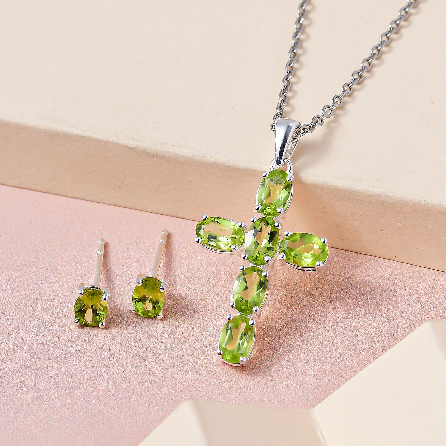 2 Piece Set - Hebei Peridot Cross Pendant with Chain and Stud Earrings in Sterling Silver 4400869 3