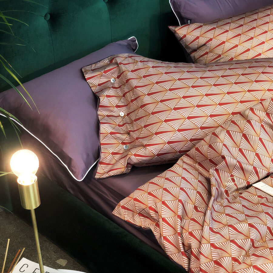 4 Piece Set - Microfiber Duvet Cover, 2 Pillow Case with Button Closure and Fitted Sheet Size Double (190x200 Cm) - Purple and Brown 3523595 3