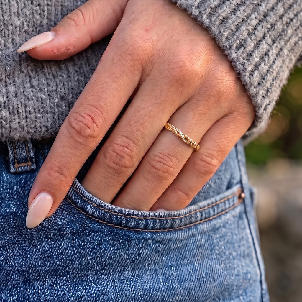 D'Joy - 18K Vermeil Yellow Gold Plated Sterling Silver Twist Band Ring_3672252_1