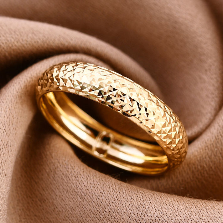 Royal Bali Collection Diamond-Cut Wedding Band Ring in 9K Yellow Gold 3710152 2