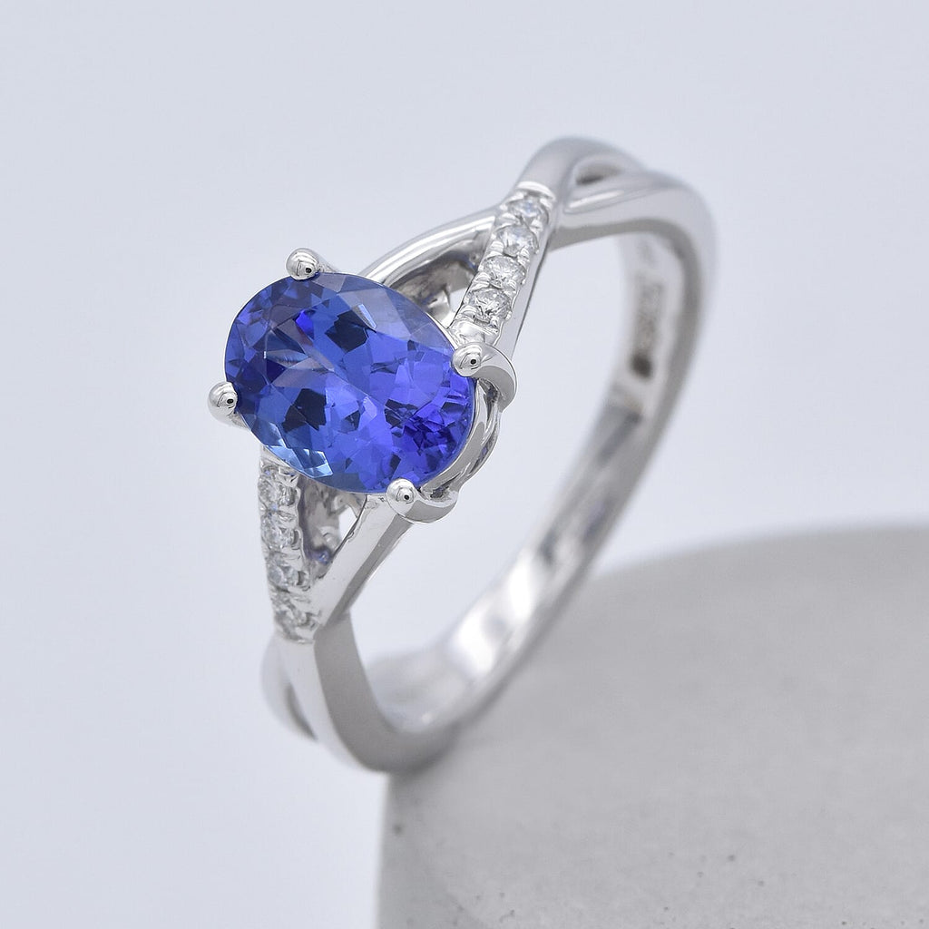 RHAPSODY 950 Platinum AAAA Tanzanite & (VS-EF) White Diamond Oval Solitaire Ring 1.35 Ct, Platinum Wt. 6.48 Gms