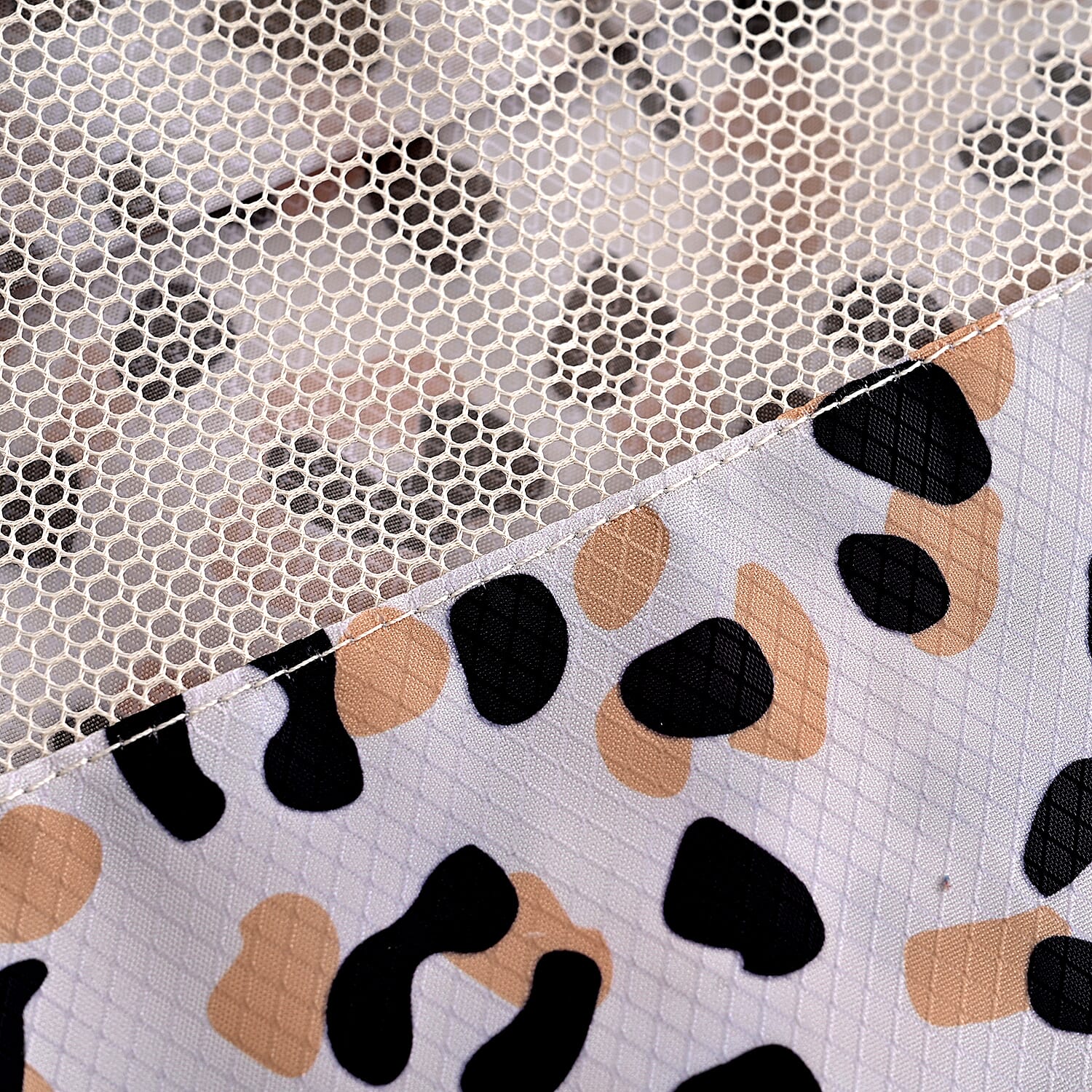 4-Piece Leopard Print Clothing Storage Set - White V32489090 4