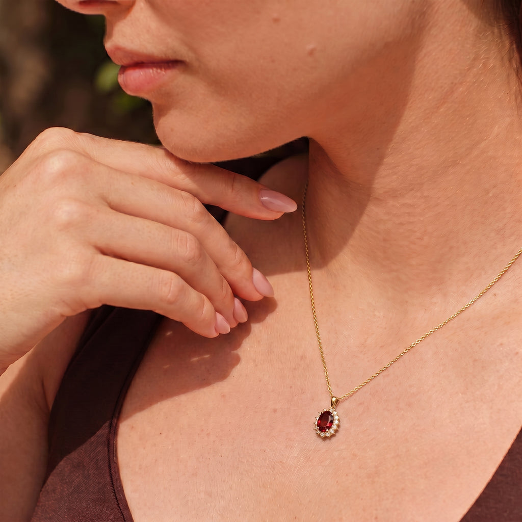 Royal Bali Collection - D'Joy Red Garnet & Natural Cambodian Zircon Halo Pendant with Chain (Size - 20) in 18K Vermeil Yellow Gold Plated Sterling Silver 1.25 Ct._4400808_5