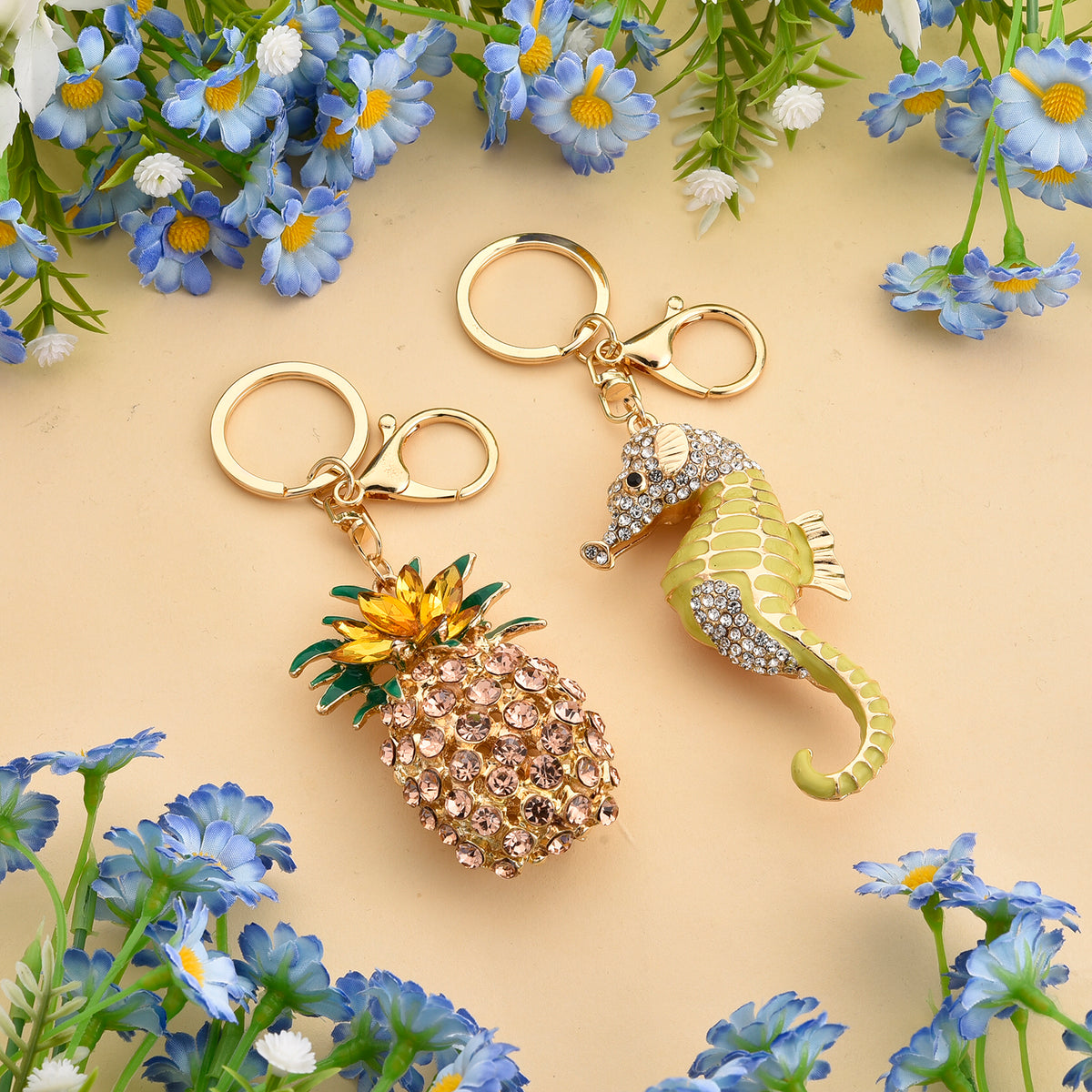 Set of 2 - Multi-Colour Crystal Keychain in Pineapple &amp; Seahorse Design V32513725 2