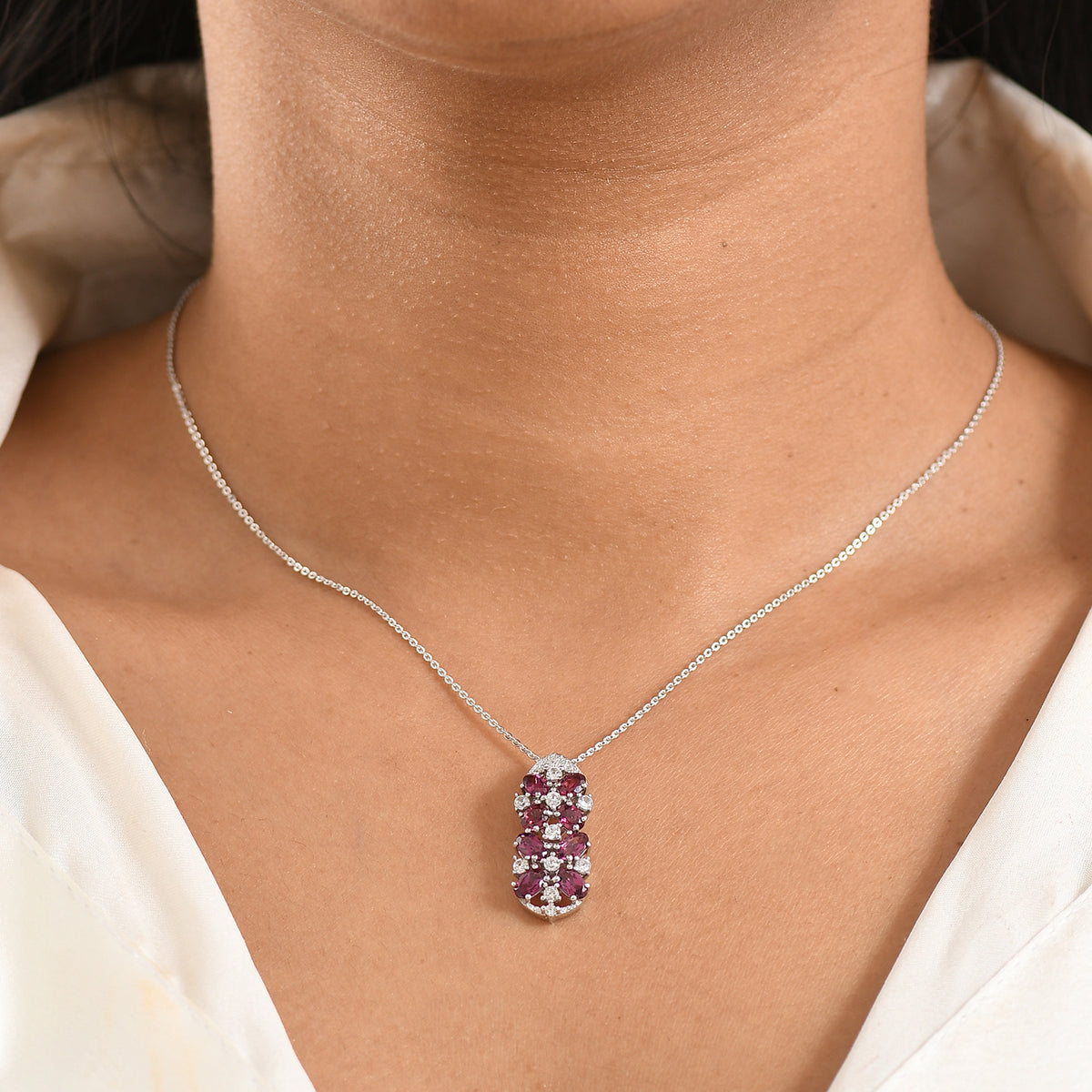 D'Joy Orissa Natural Rhodolite Garnet &amp; White Zircon Floral Cluster Pendant with Chain (Size 20) in Platinum Overlay Sterling Silver 2.53 Ct. V32533289 3