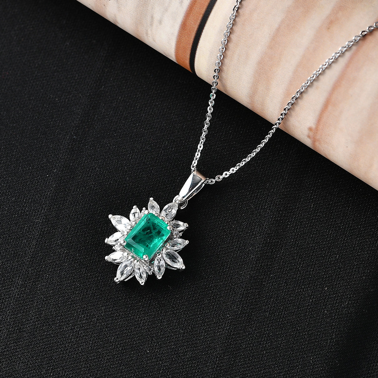 D'Joy Emeraldine Triplet Quartz &amp; White Topaz Halo Pendant with Chain (Size 20) in Rhodium Overlay Sterling Silver 3.38 Ct V32520023 3