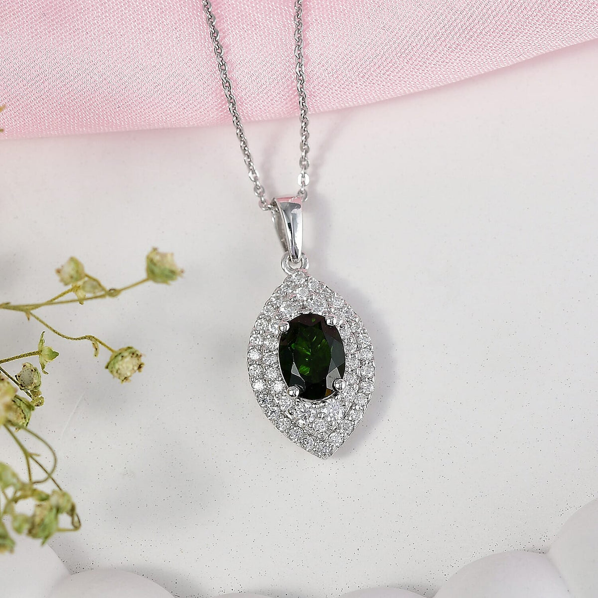 Natural Chrome Diopside,  Moissanite Pendant with Torn Chain 19DC (Size 20) in Rhodium Overlay Sterling Silver 1.84 ct  3.240  Ct. 4473682 1