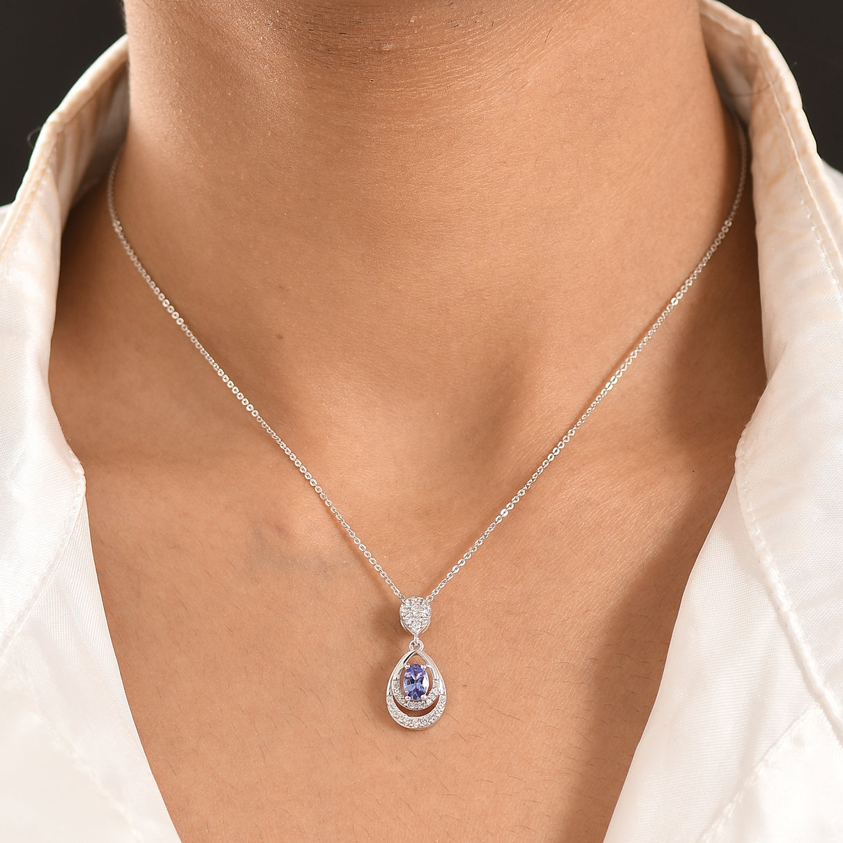 D'joy - Tanzanite &amp; White Zircon Teardrop Solitaire Pendant with Chain (Size 20) in Rhodium Overlay Sterling Silver V32519828 2
