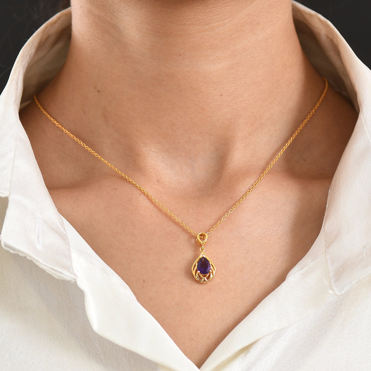 D'Joy - AAA Zambian Amethyst Pear Scroll Pendant in Yellow Gold Plated Sterling Silver with Chain (Size 20) 1.00 Ct. V32568644 2