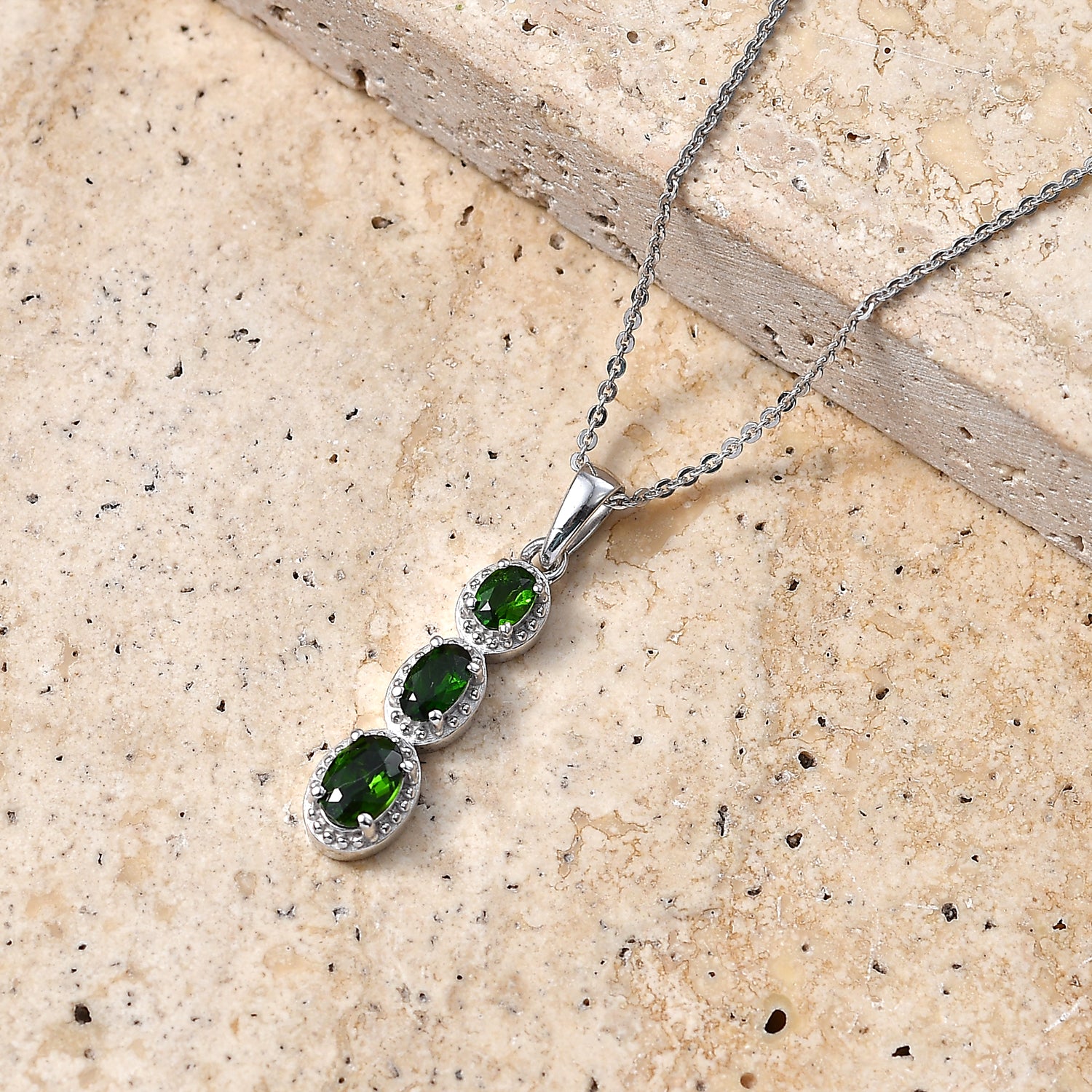 D'Joy - Natural Chrome Diopside Drop Pendant with Chain (Size 20) in Platinum Overlay Sterling Silver 4478679 3