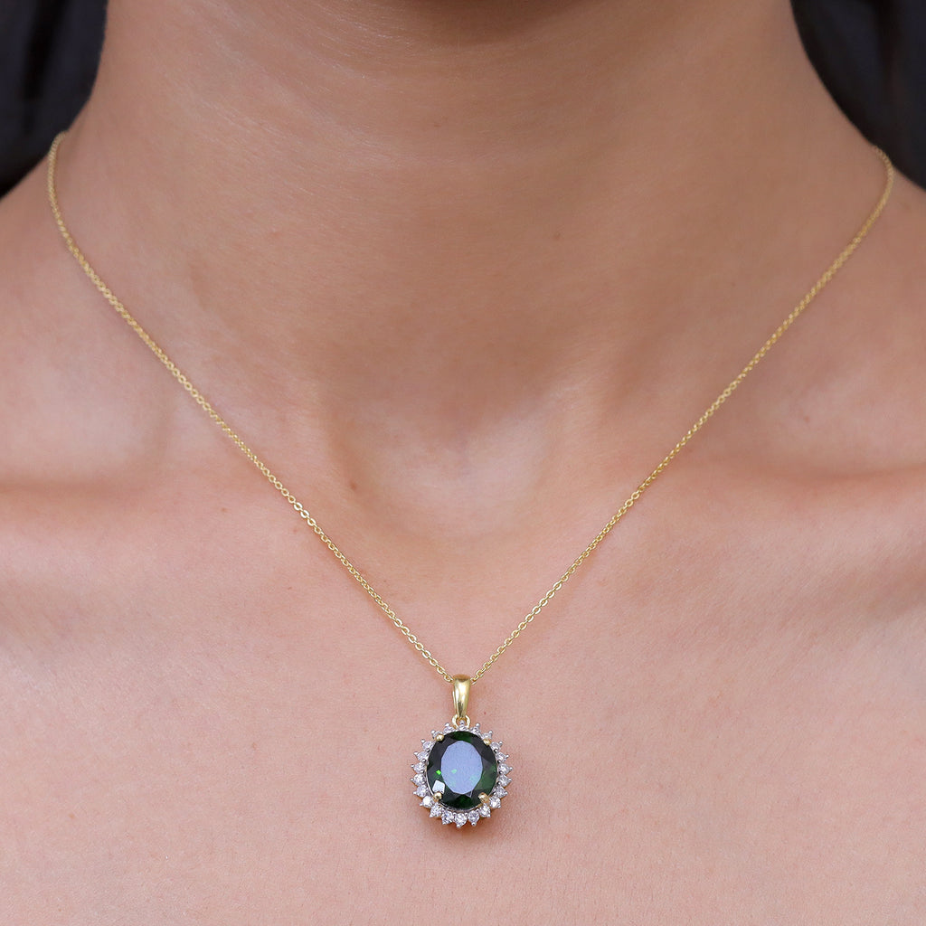 Luxuriant - Natural Chrome Diopside & Lab Grown Diamond (SI/G-H) Halo Pendant with Chain (Size 20) in 18K Vermeil Yellow Gold Plated Sterling Silver 5.25 Ct._4479351_1