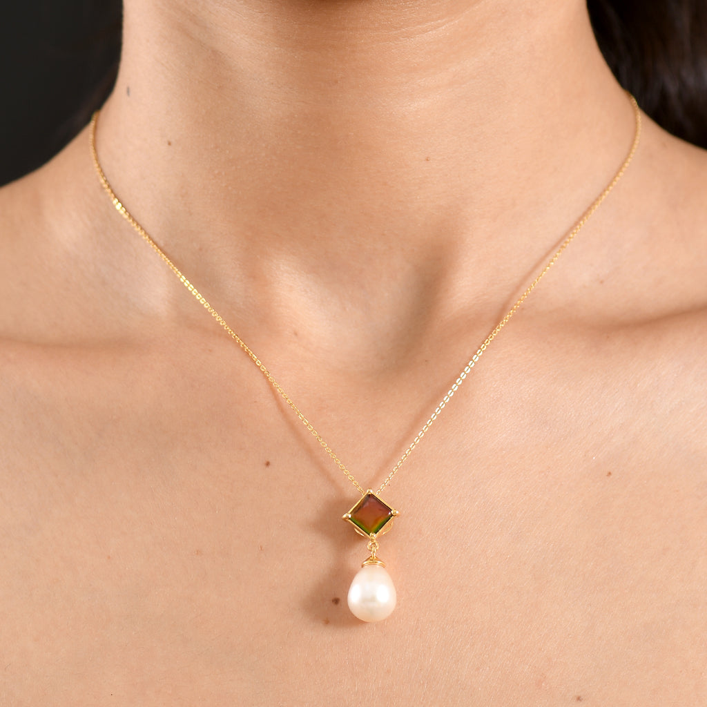 D'Joy - Ammolite & Fresh Water Pearl Drop Pendant with Chain (Size 20) in 18K Vermeil Yellow Gold Plated Sterling Silver 10.70 Ct._4483130_1