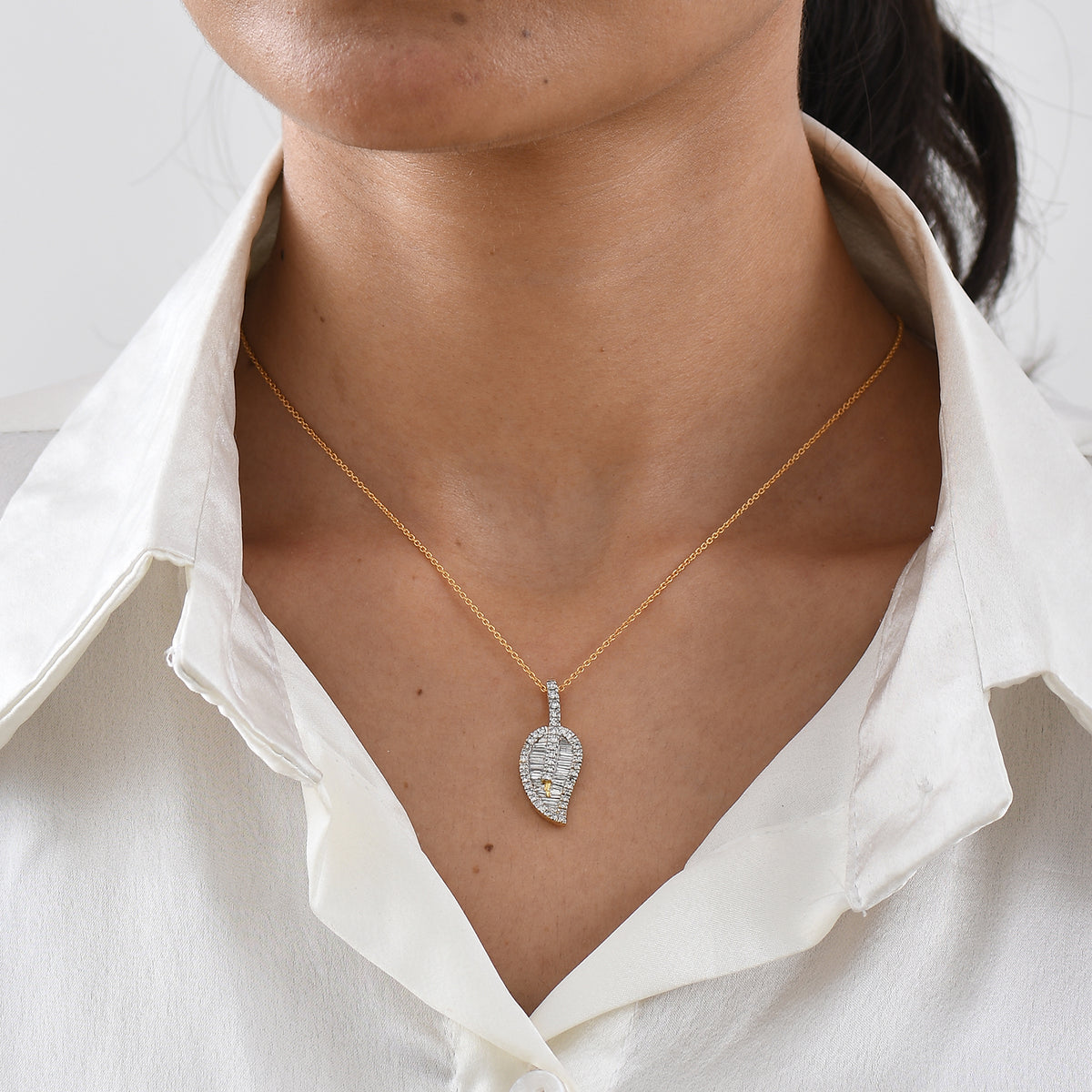 Lab Grown Diamond Pendant with Chain (Size 20) in 18K YG Vermeil Sterling Silver 0.95 ct  Silver Wt. 5.2 Gms  1.574  Ct. 4483698 2