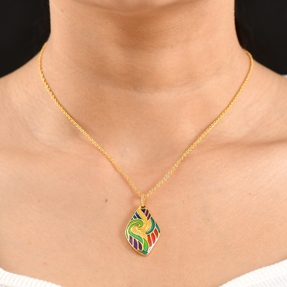 EverTrue - Pendant with Chain (Size 20) in Yellow Gold Tone V32513504 2