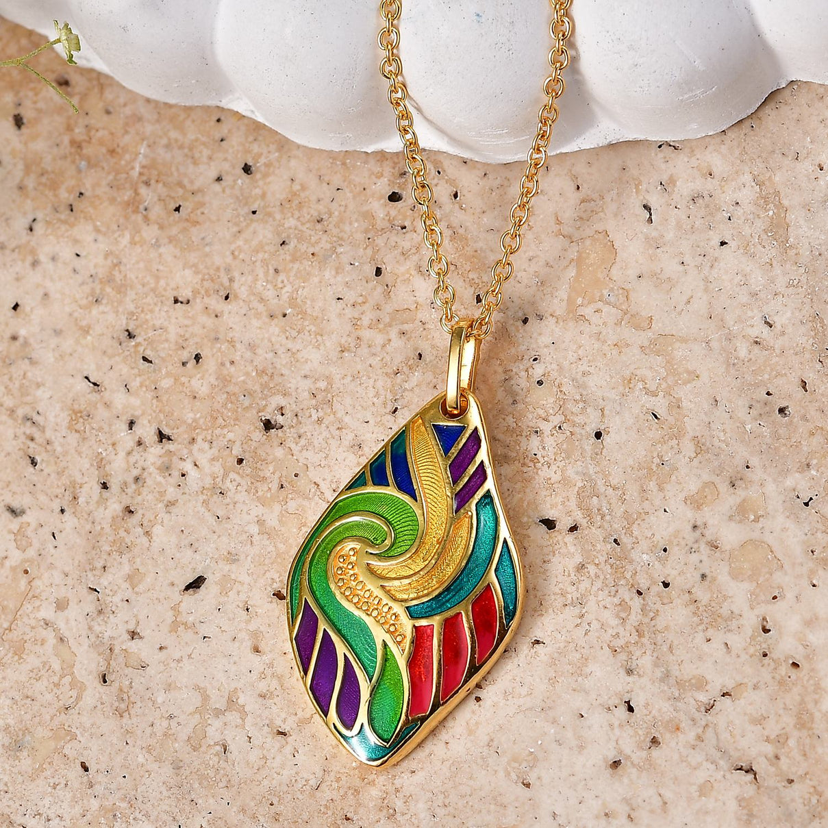 EverTrue - Pendant with Chain (Size 20) in Yellow Gold Tone V32513504 3