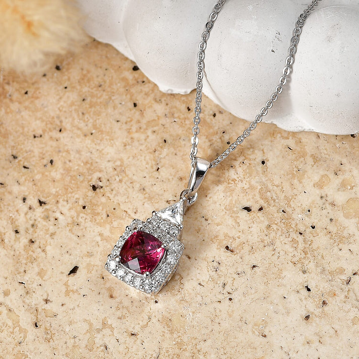 Certified and Appraised Colour Change Garnet,  Moissanite Pendant with Torn Chain 19DC (Size 18) in Rhodium Overlay Sterling Silver 0.54 ct  1.690  Ct. 4487498 2