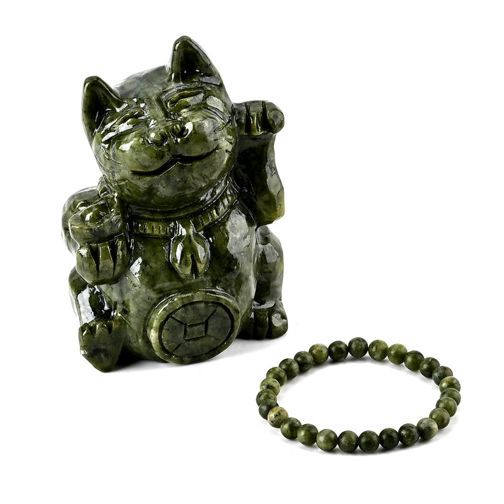 Serpentine Jade Maneki Neko Lucky Cat Figurine (900 Cts) with Free Bracelet (100 Cts). V32623013 1