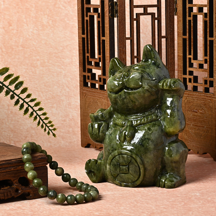 Serpentine Jade Maneki Neko Lucky Cat Figurine (900 Cts) with Free Bracelet (100 Cts). V32623013 2