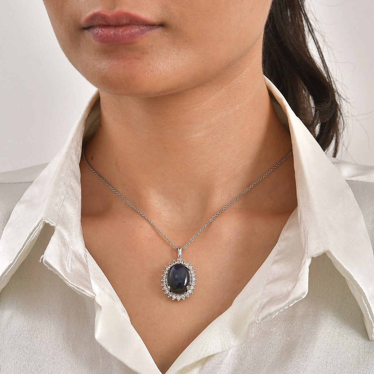 EverTrue - Labradorite &amp; White Zircon Halo Pendant with Chain (Size 20) 14.85 Ct. V32529829 2