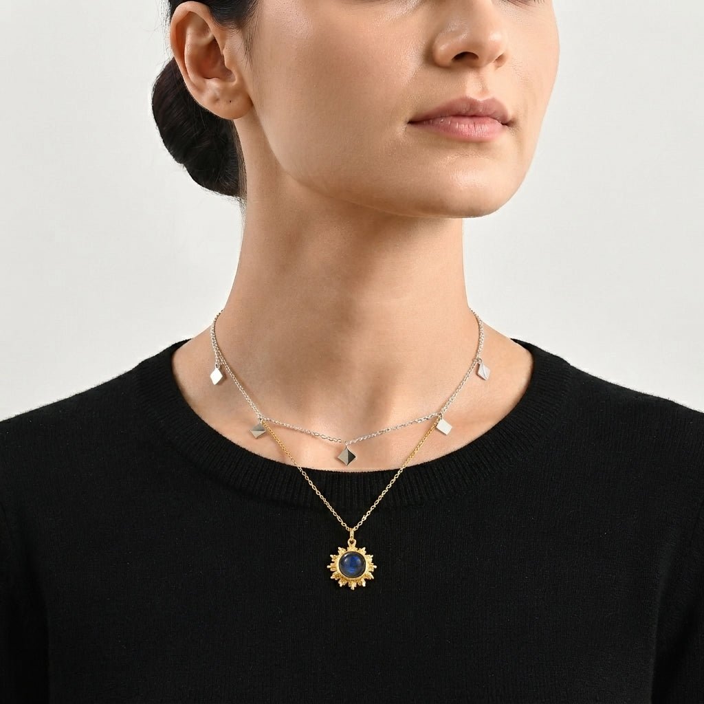 EverTrue - Labradorite Solitaire Pendant with Chain (Size 20) in Yellow Gold Tone 7.00 Ct._4501557_2
