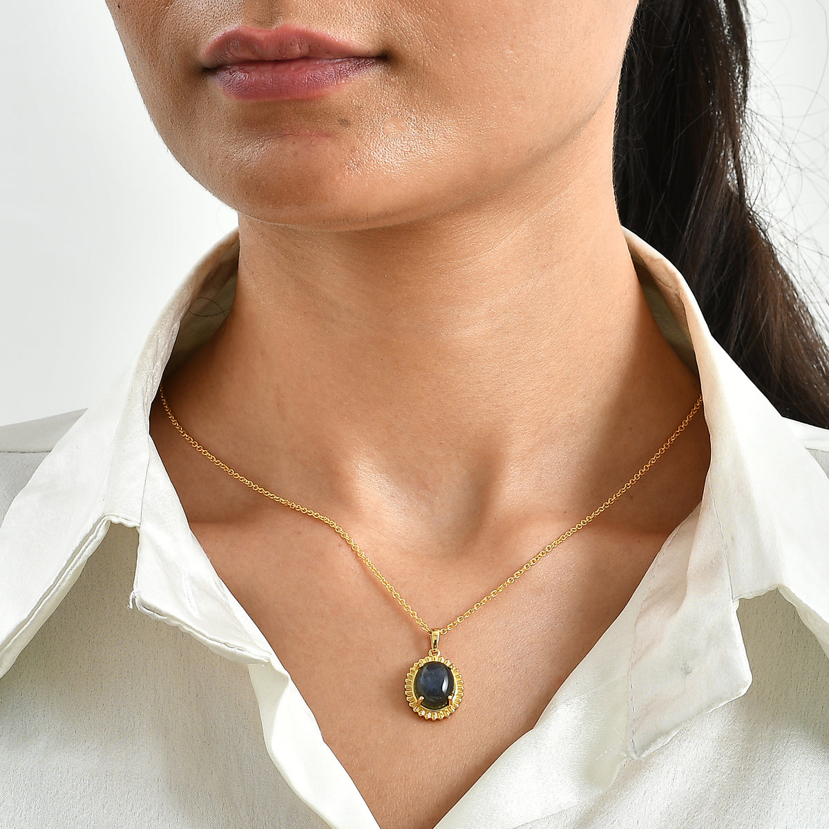 EverTrue - Labradorite Solitaire Pendant with Chain (Size 20) in Yellow Gold Tone 5.40 Ct. V32515225 2