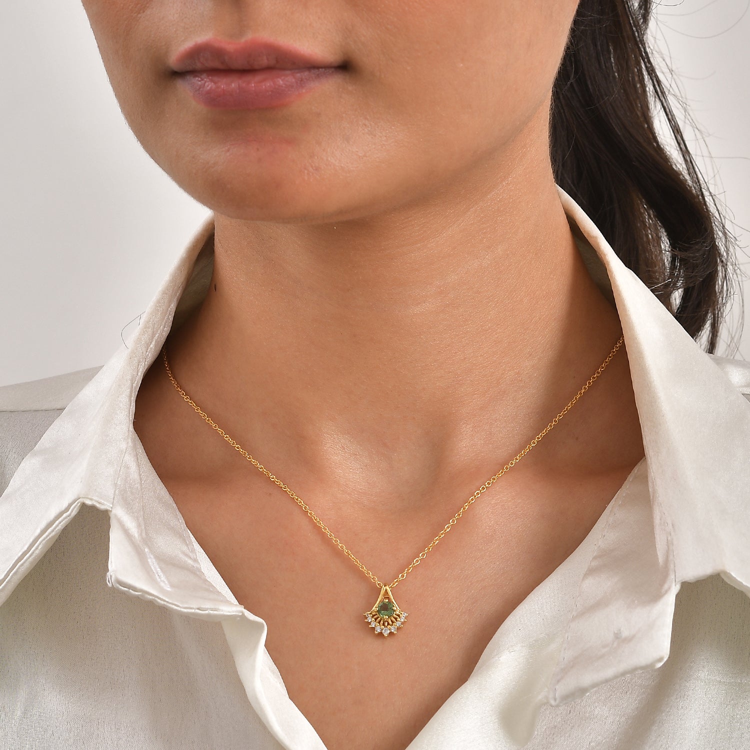 D'Joy - Natural Green Apatite &amp; White Zircon Pendant in Yellow Gold Plated Sterling Silver with Chain (Size 20) V32514256 2