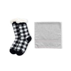 LIVMORE 2-Piece Bamboo Towel & Sherpa Fleece Checked Socks Christmas Gift Set - Green & White_4507715